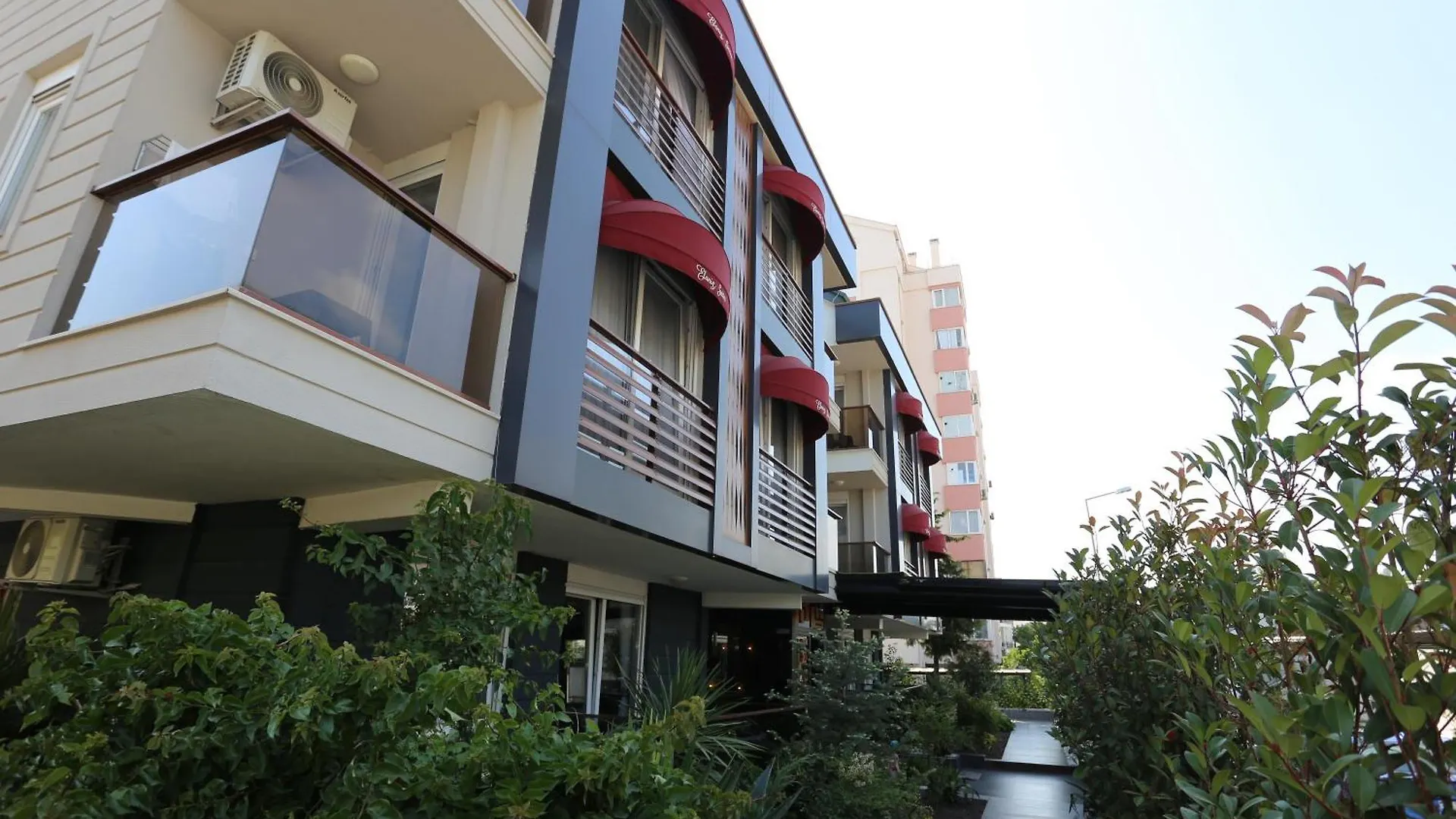 Elanis Suites Antalya 3*,