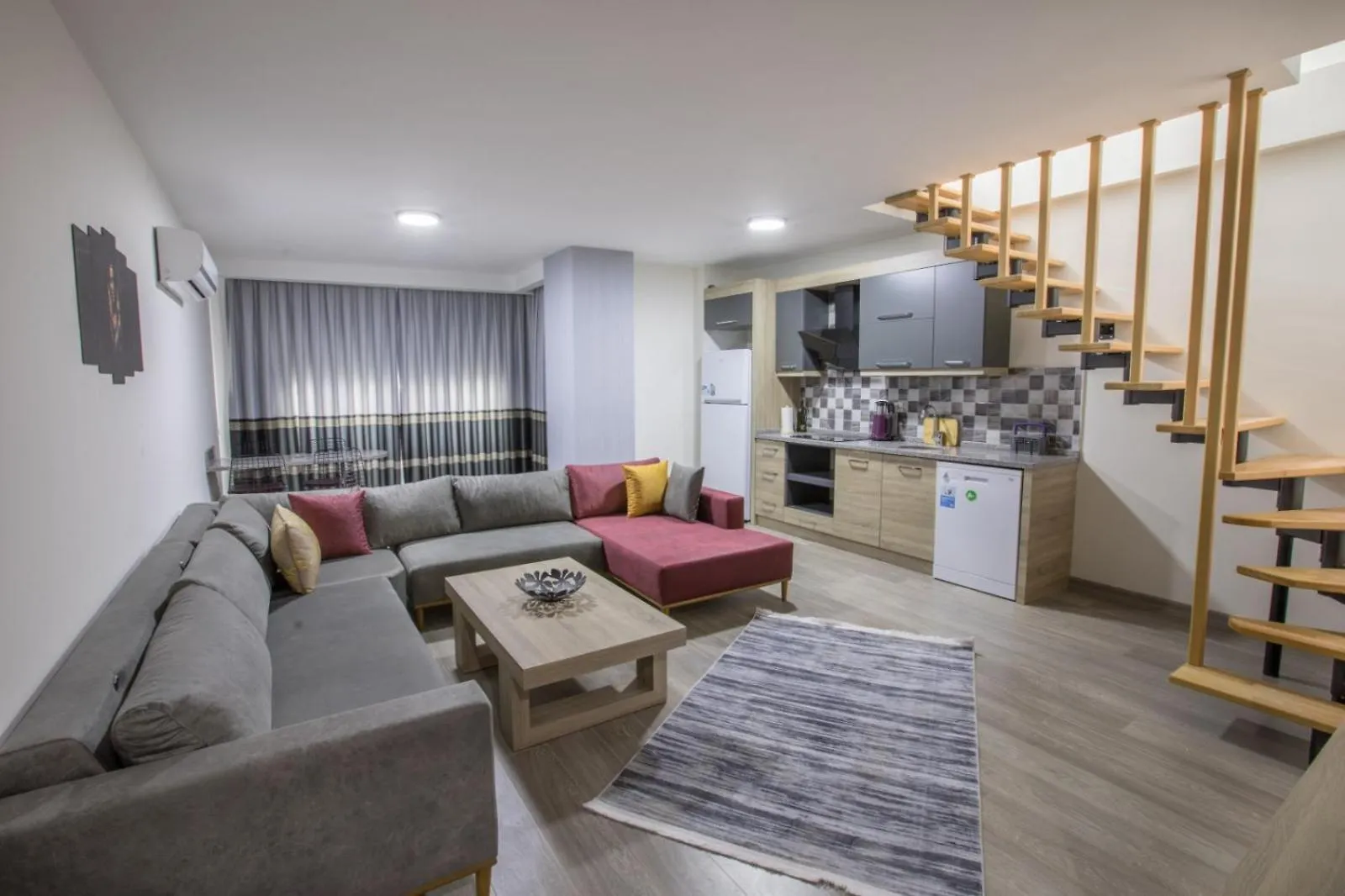 Elanis Suites アンタルヤ アパートホテル